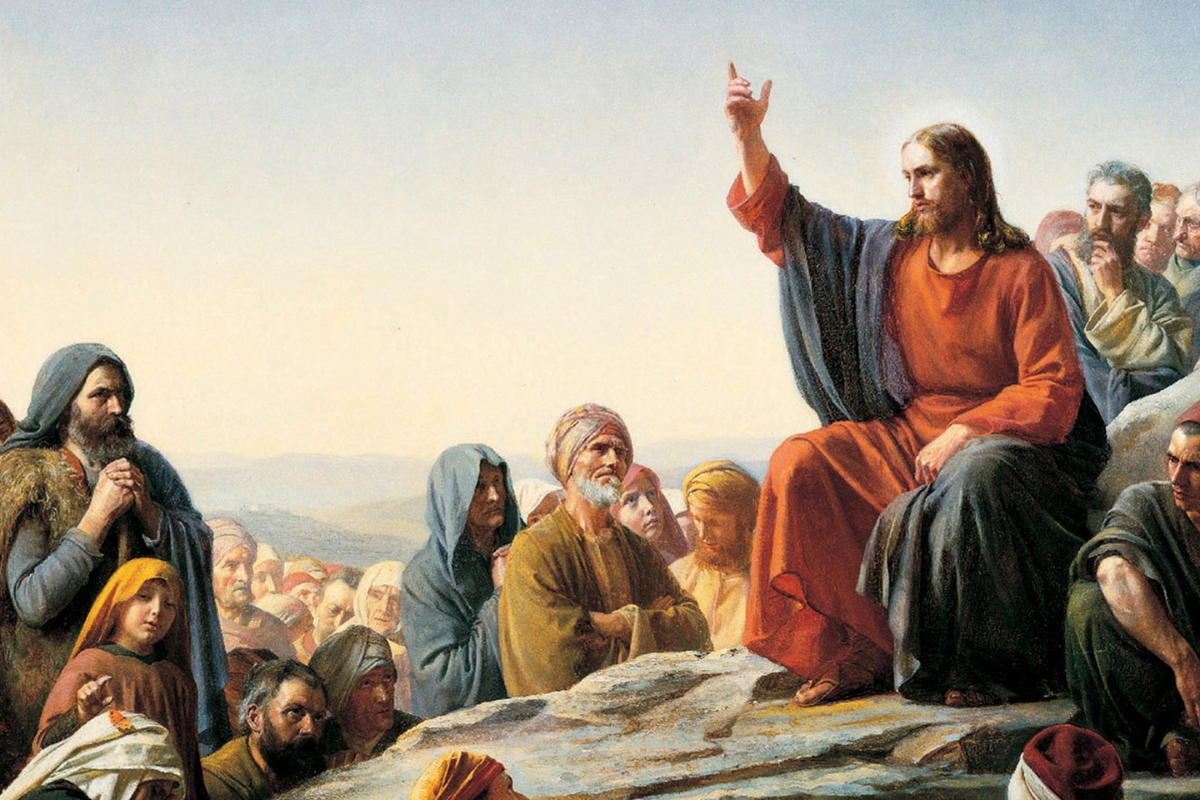 An image of Jesus Christ talking to a crowd of people.