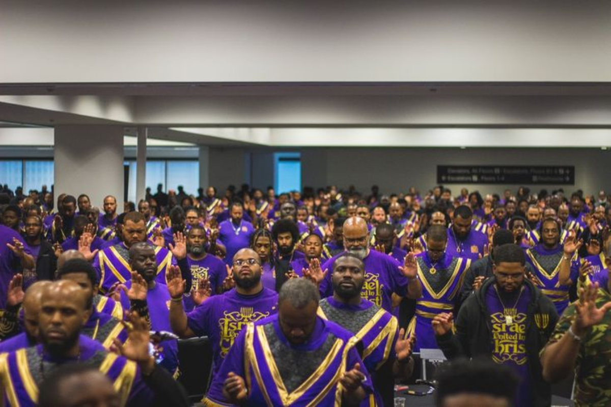 An image of IUIC members.